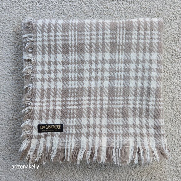 NWOT Cashmere Houndstooth Square Scarf Tan White Large - Picture 1 of 14